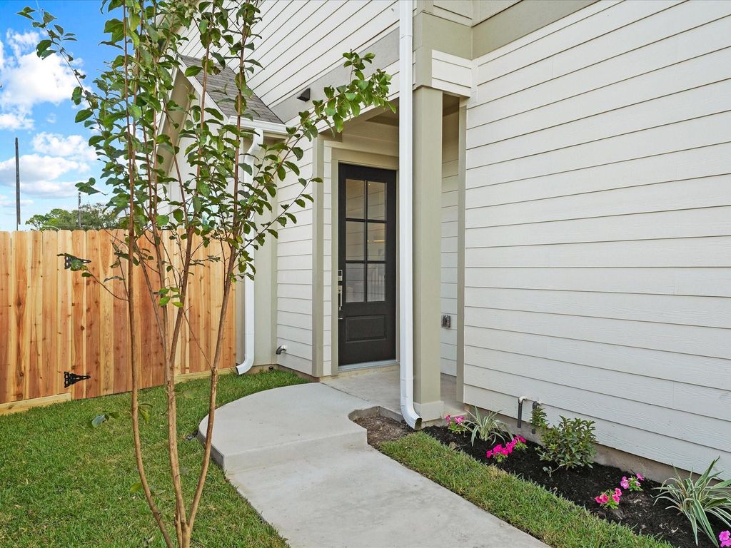 Photo of 6445 Rena Street, Houston, TX 77092 (MLS # 42107843)