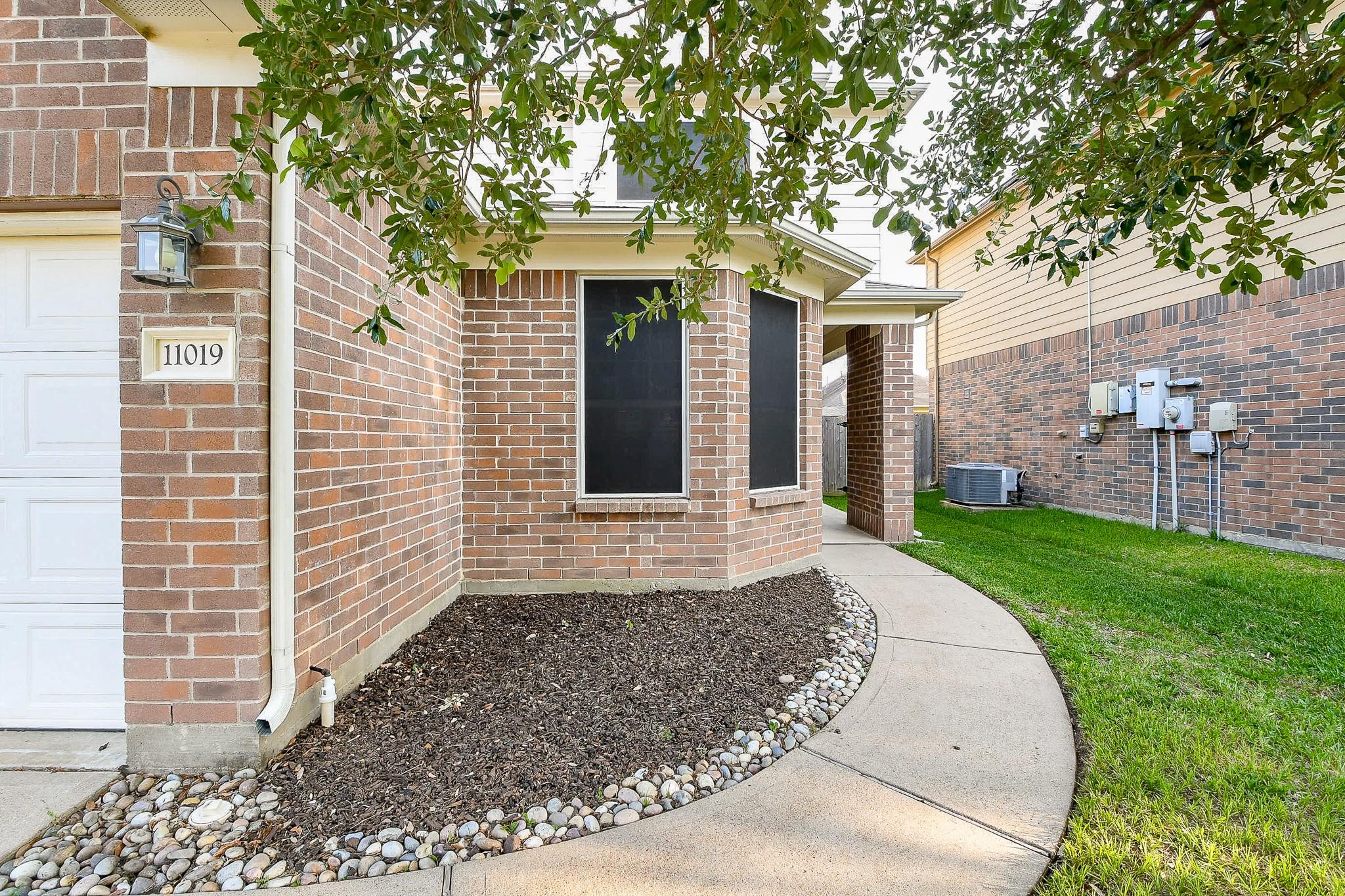 11019 Chestnut Path Way
