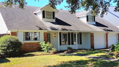 Photo of 4415 Donna Bell Lane, Houston, TX 77018 (MLS # 13402290)