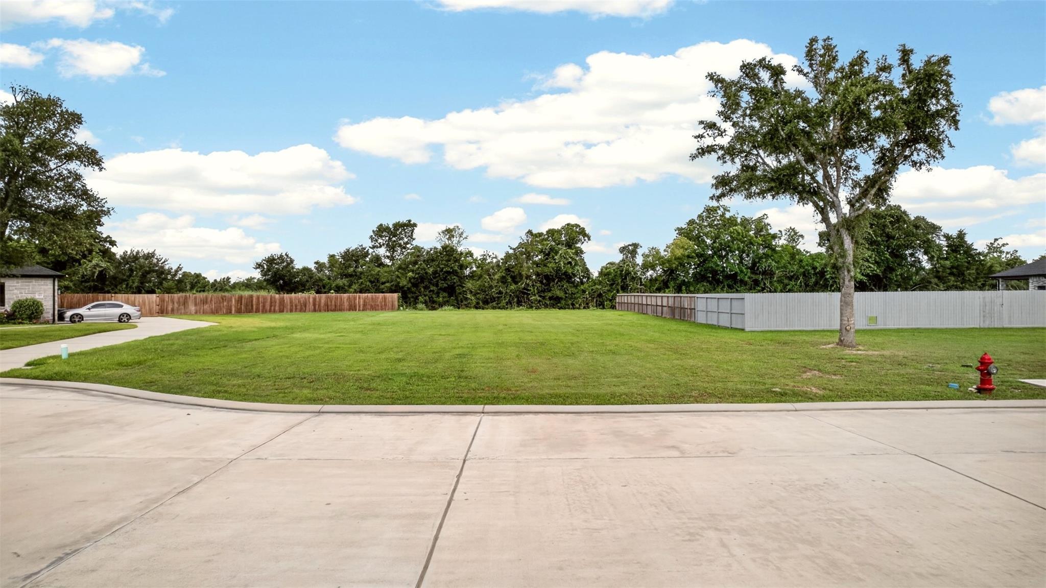 3158 W Tower Circle
