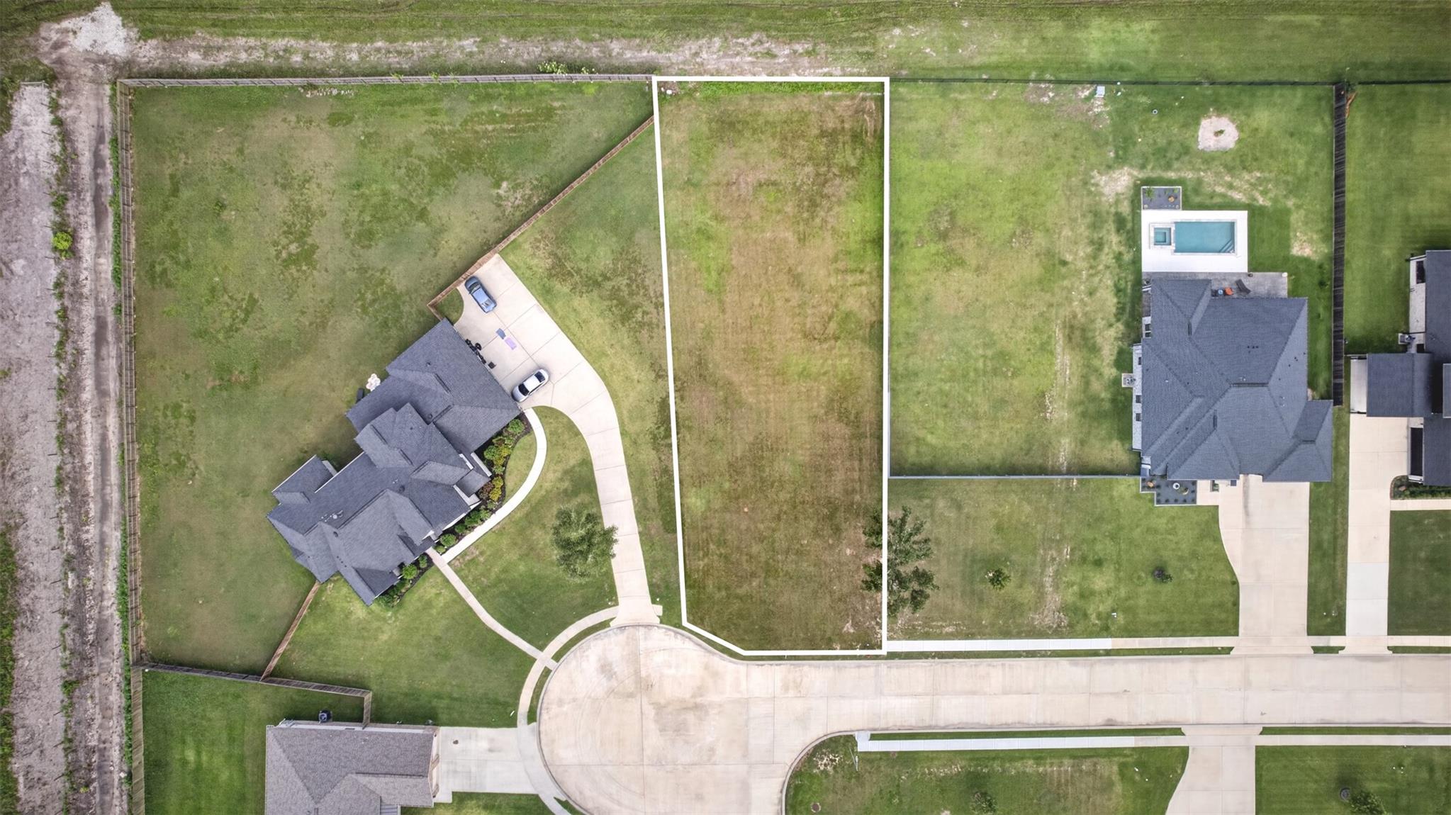 3158 W Tower Circle