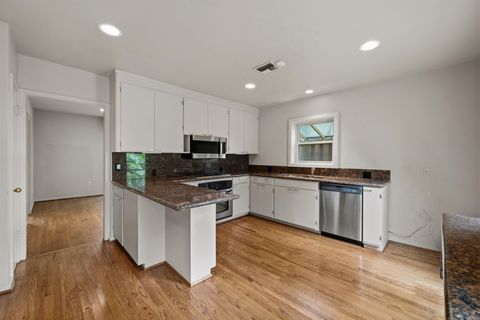 Tiny photo for 2219 Dickey Place, Houston, TX 77019 (MLS # 34881868)