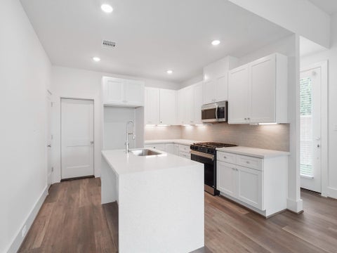 Photo of 7508 Carver Road, Houston, TX 77088 (MLS # 79124927)