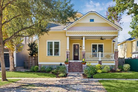 1213 Ashland Street Houston TX 77008