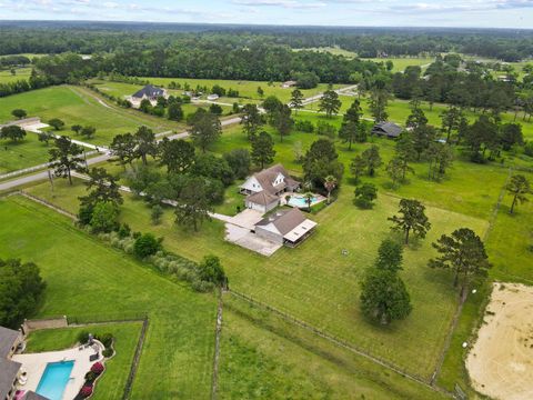 Photo of 16421 Westbury Road, Beaumont, TX 77713 (MLS # 15552348)