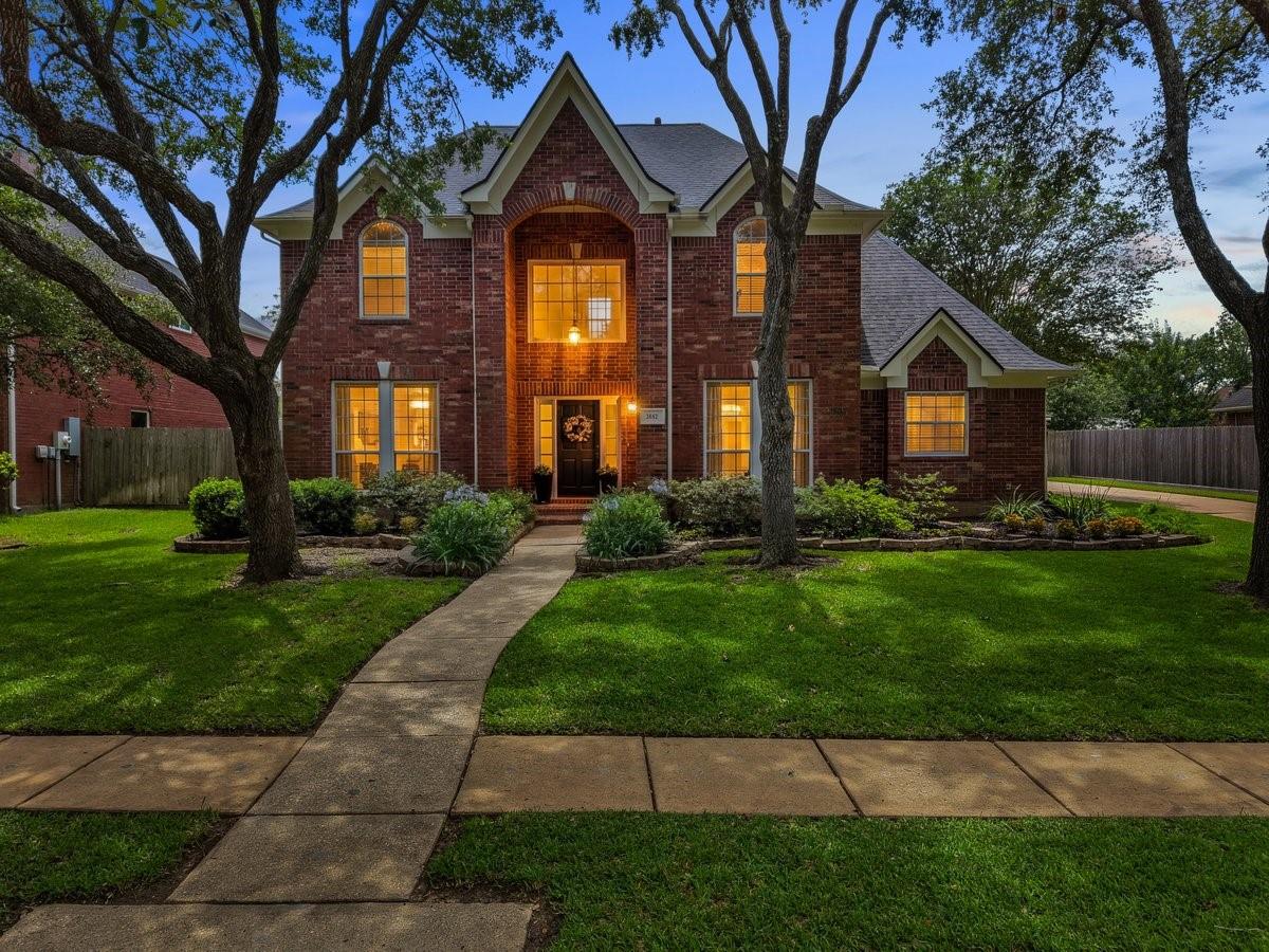 1810 Stonecreek Circle