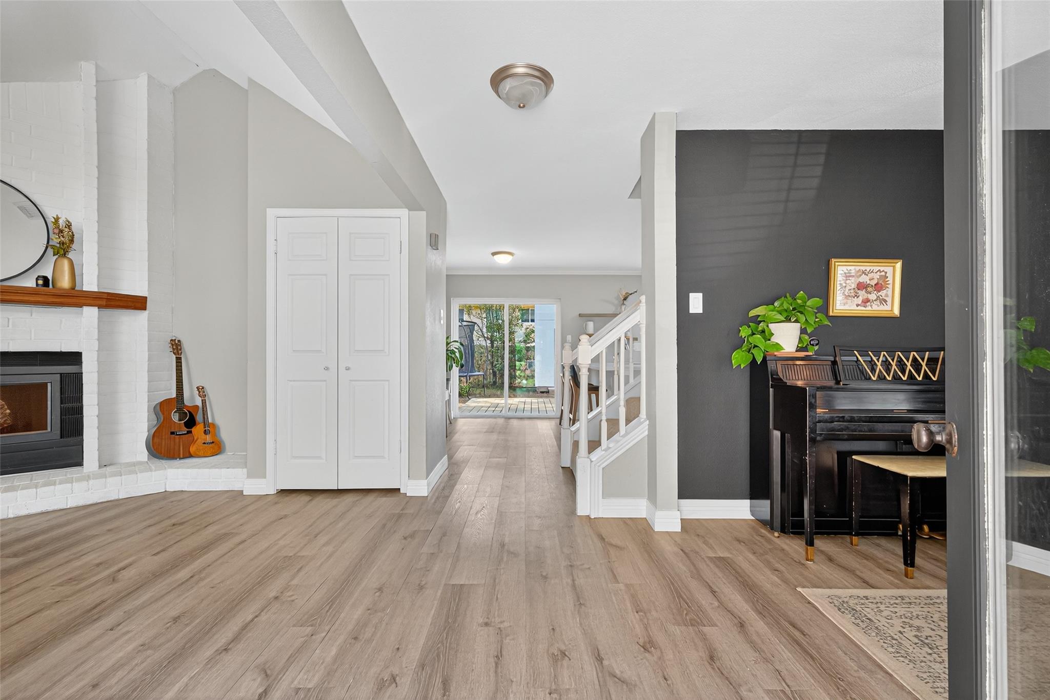 56 N Morningwood Court