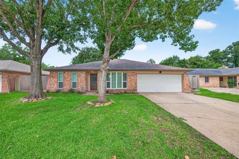 Homes For Sale - 4619 Bagpipe Lane<br/> Houston, TX 77084