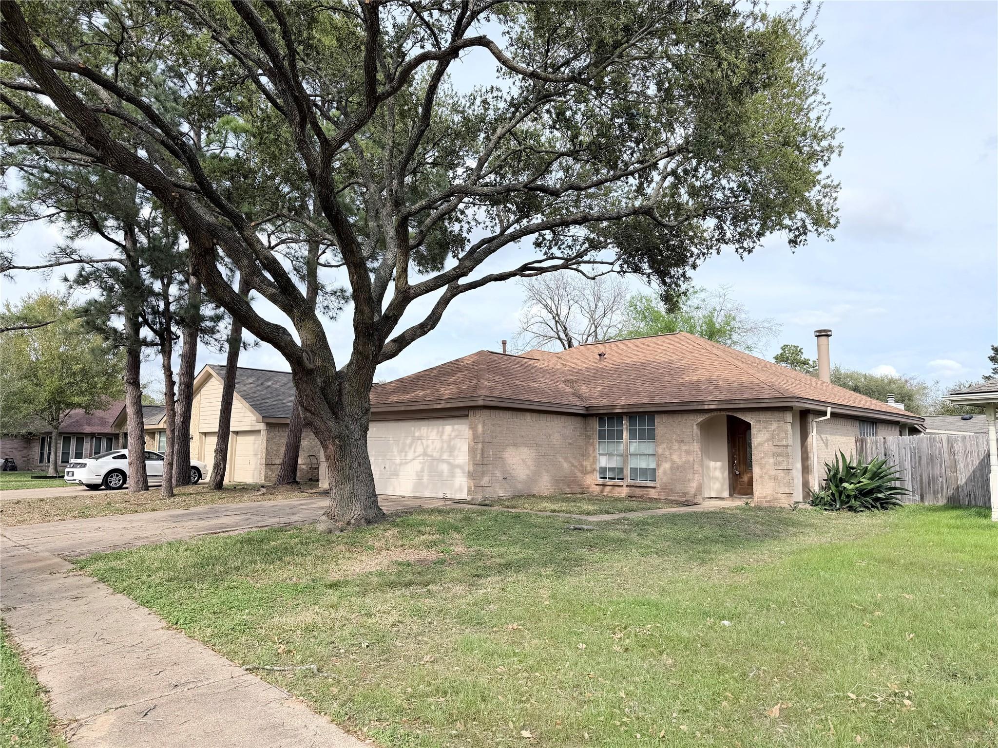 5310 Park Shore Drive