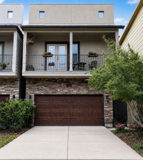 Photo of 1306 Dian Street, Houston, TX 77008 (MLS # 90105204)