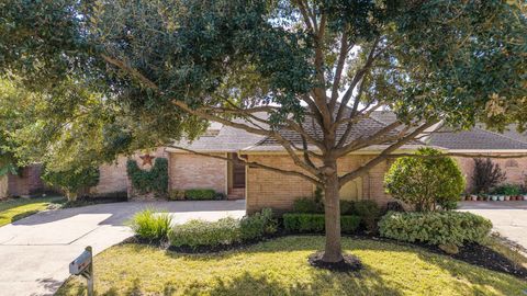 Photo of 12835 Chimes Drive, Houston, TX 77077 (MLS # 39472172)