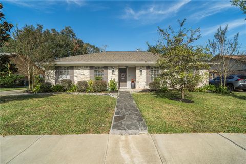 Photo of 1905 Winding Creek Drive, Pearland, TX 77581 (MLS # 50612556)