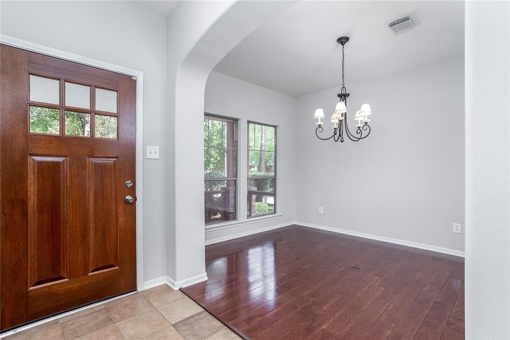 Photo of 59 Douvaine Court, The Woodlands, TX 77382 (MLS # 40898520)