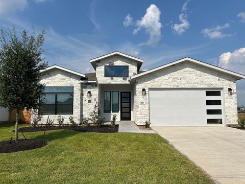 Photo of 1817 Drover Lane, Rosenberg, TX 77471 (MLS # 47200266) Photo of 1817 Drover Lane, Rosenberg, TX 77471 (MLS # 47200266)