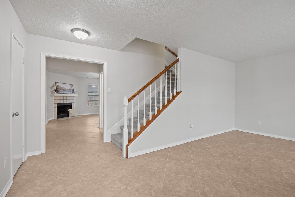 Photo of 10938 Graywood Court, La Porte, TX 77571 (MLS # 29051745)