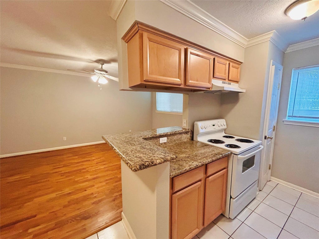 Photo of 2201 Driscoll Street #4, Houston, TX 77019 (MLS # 68959707)