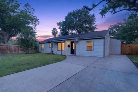 Photo of 1707 W 43rd Street, Houston, TX 77018 (MLS # 10078582)