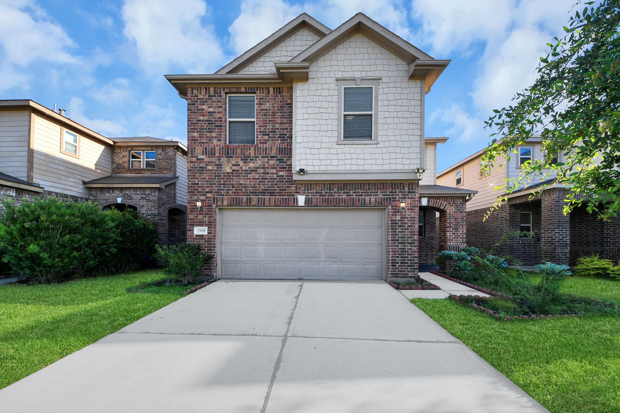 25118 Squire Knoll Street