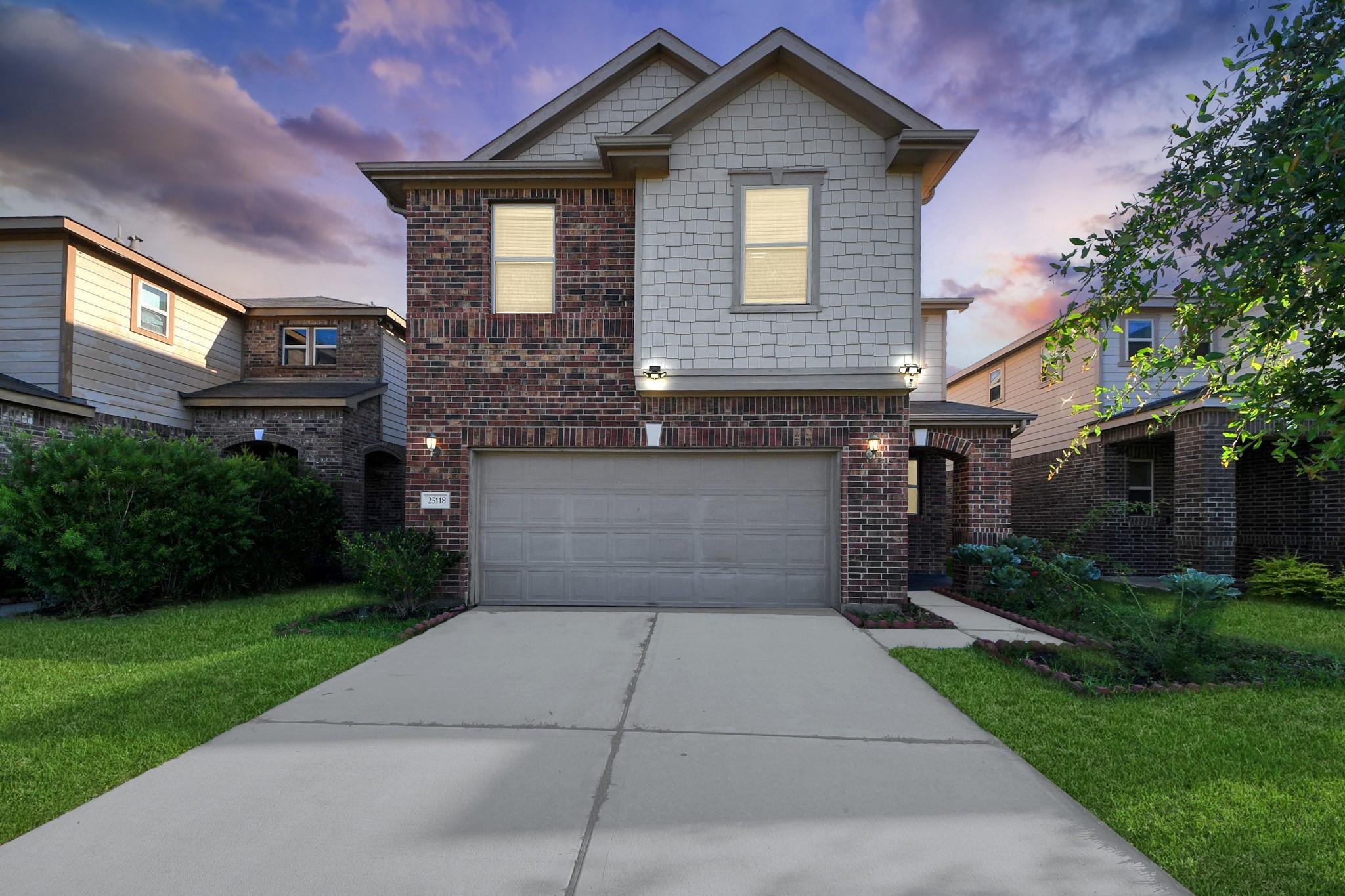 25118 Squire Knoll Street