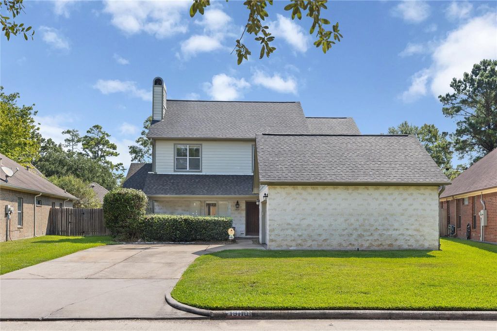 Photo of 19110 Sprintwood Court, Humble, TX 77346 (MLS # 86261752)