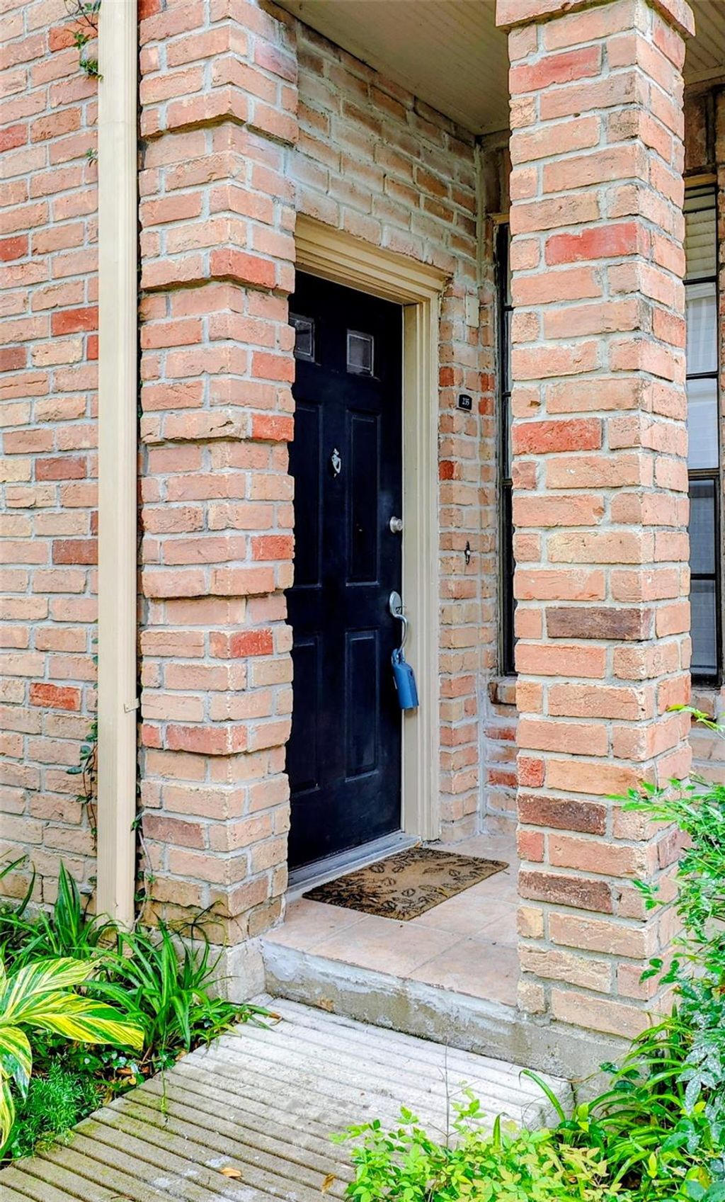 Photo of 2255 Braeswood Park Drive #235, Houston, TX 77030 (MLS # 90489863)