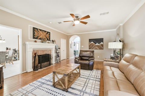 Photo of 16723 Chewton Glen Street, Tomball, TX 77377 (MLS # 19028428)