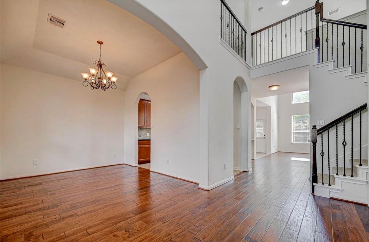 11 Sagamore Ridge Place
