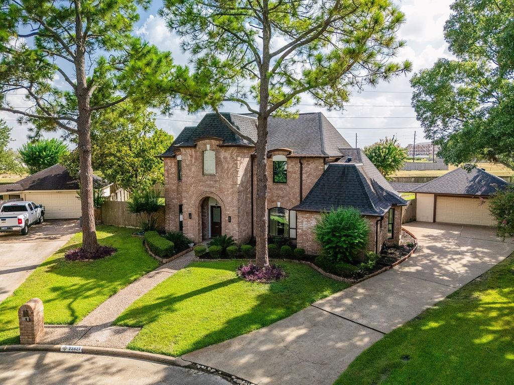 22827 Bucktrout Lane