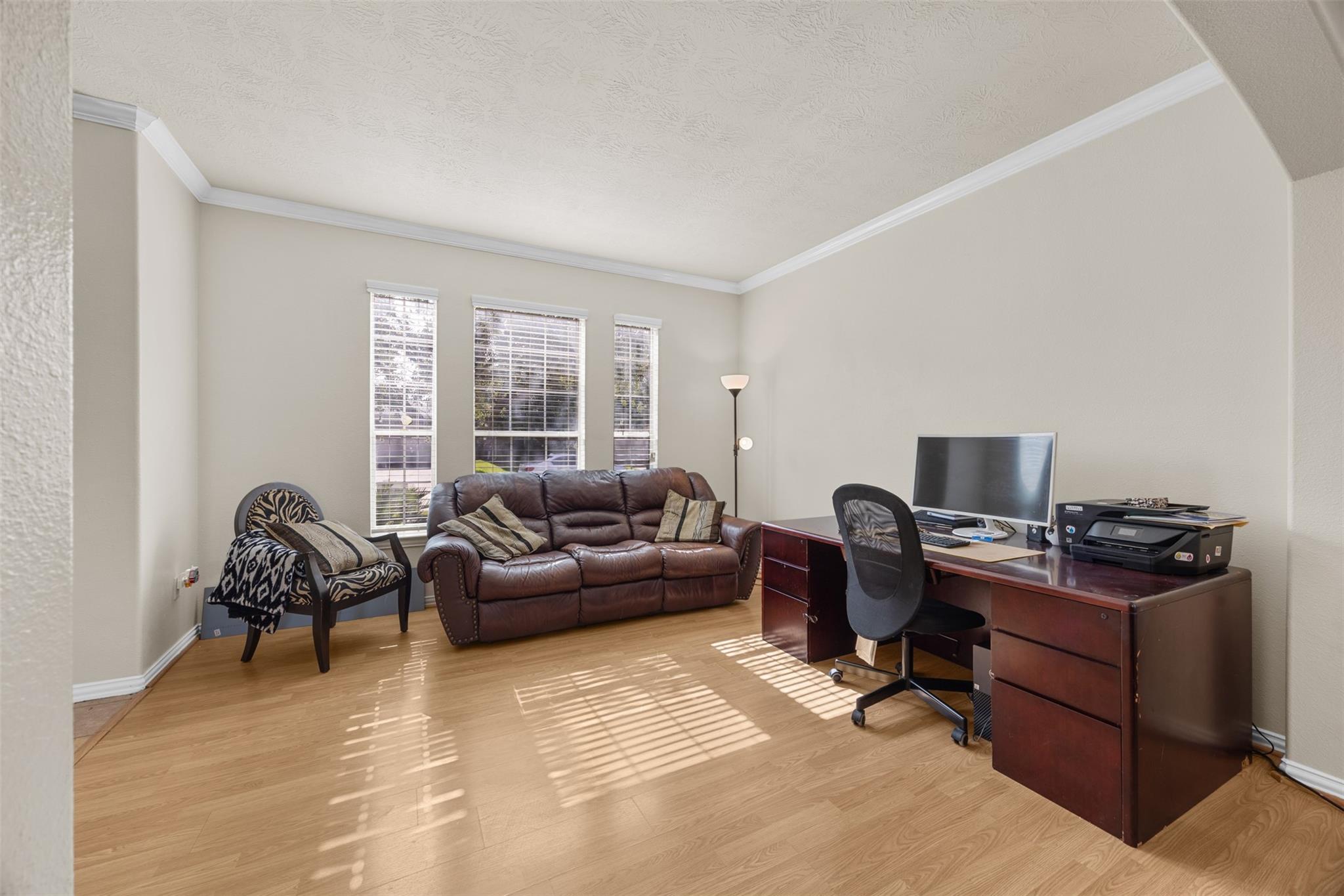 24415 Lakecrest Bend Drive