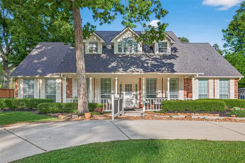 Photo of 522 Beauregard Drive, Conroe, TX 77302 (MLS # 76335907)