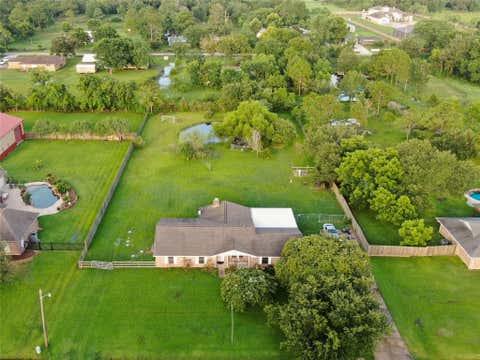 Photo of 7301 Avenue L 1/2, Santa Fe, TX 77510 (MLS # 15464983)