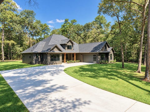 Photo of 11299 Blue Heron Drive, Plantersville, TX 77363 (MLS # 82176565)