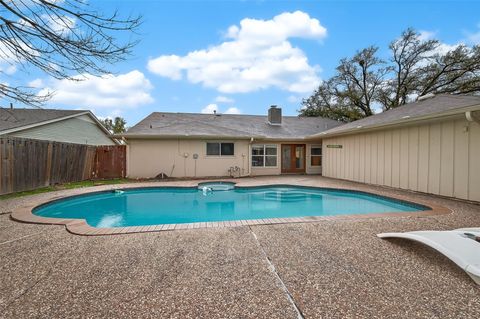 Homes For Sale - 14303 Duncannon Drive<br/> Houston, TX 77015