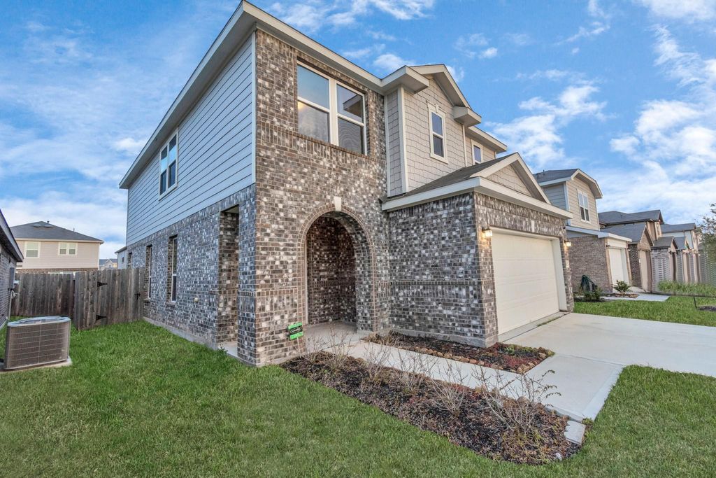Photo of 12515 Camellia Glade Lane, Houston, TX 77044 (MLS # 37320246)