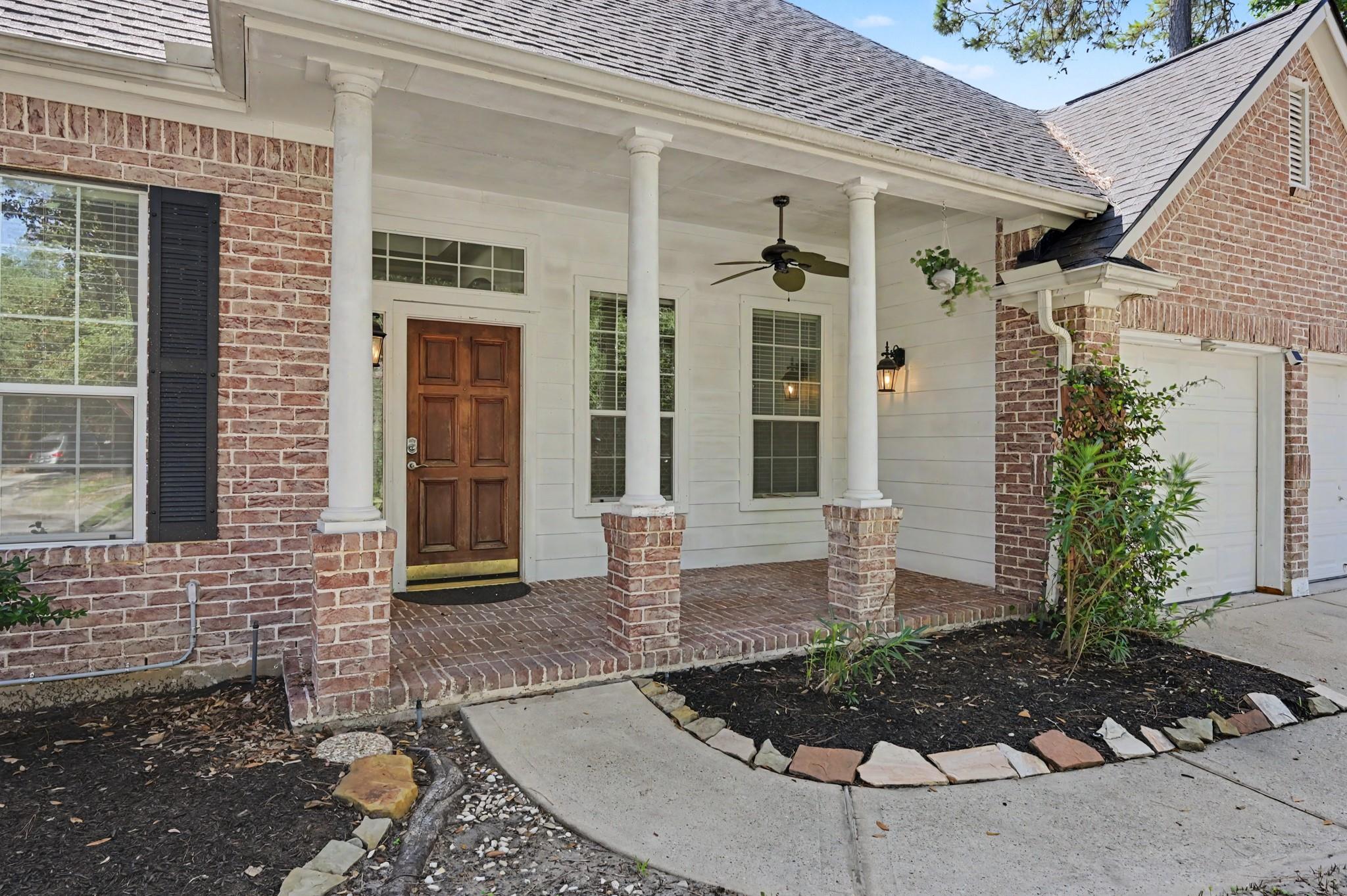 14 S Rambling Ridge Place