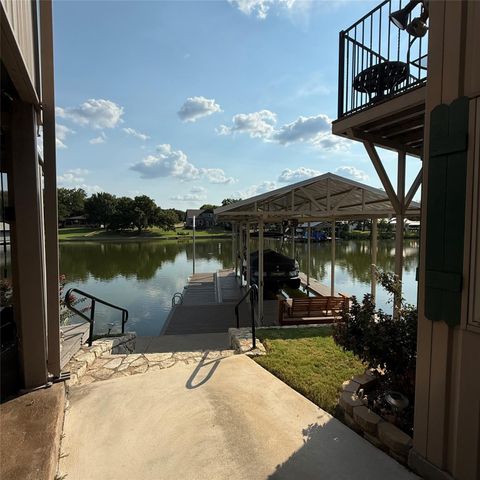 Homes For Sale - 813 Brazos Harbor Circle<br/> Hood County, Granbury, TX 76048
