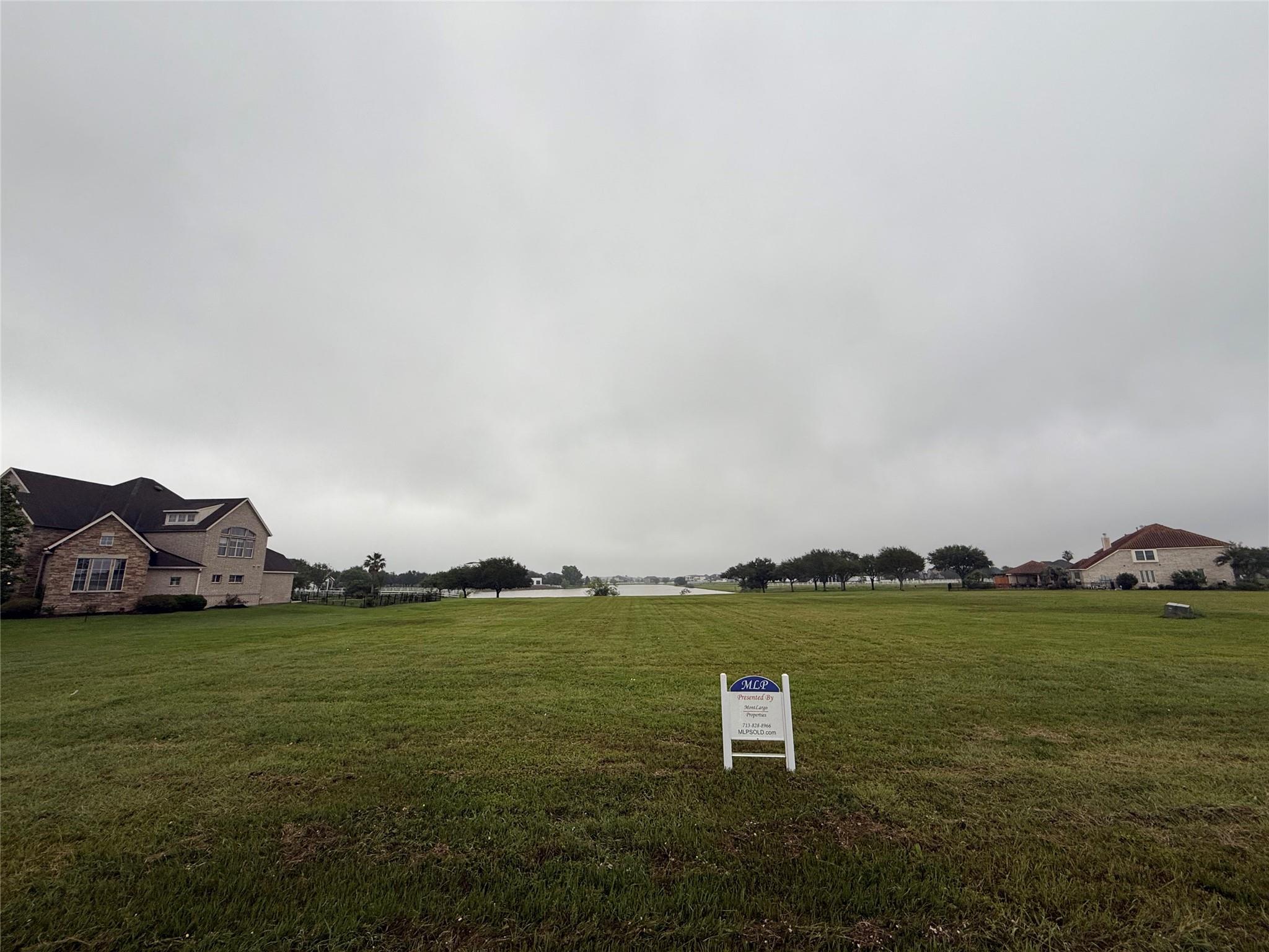 6035 Blackberry Cove Lane