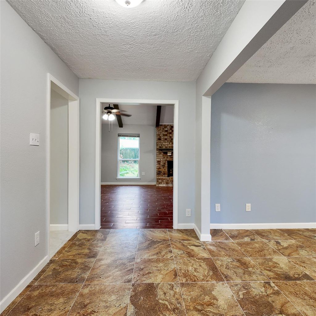 Photo of 813 Glen Hollow Court, Conroe, TX 77385 (MLS # 70681926)