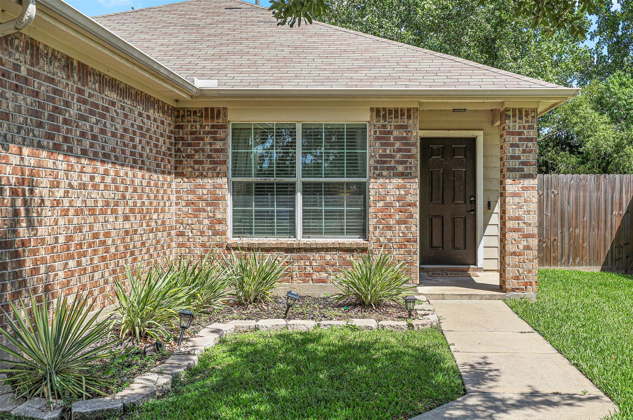 9210 Creekside Drive
