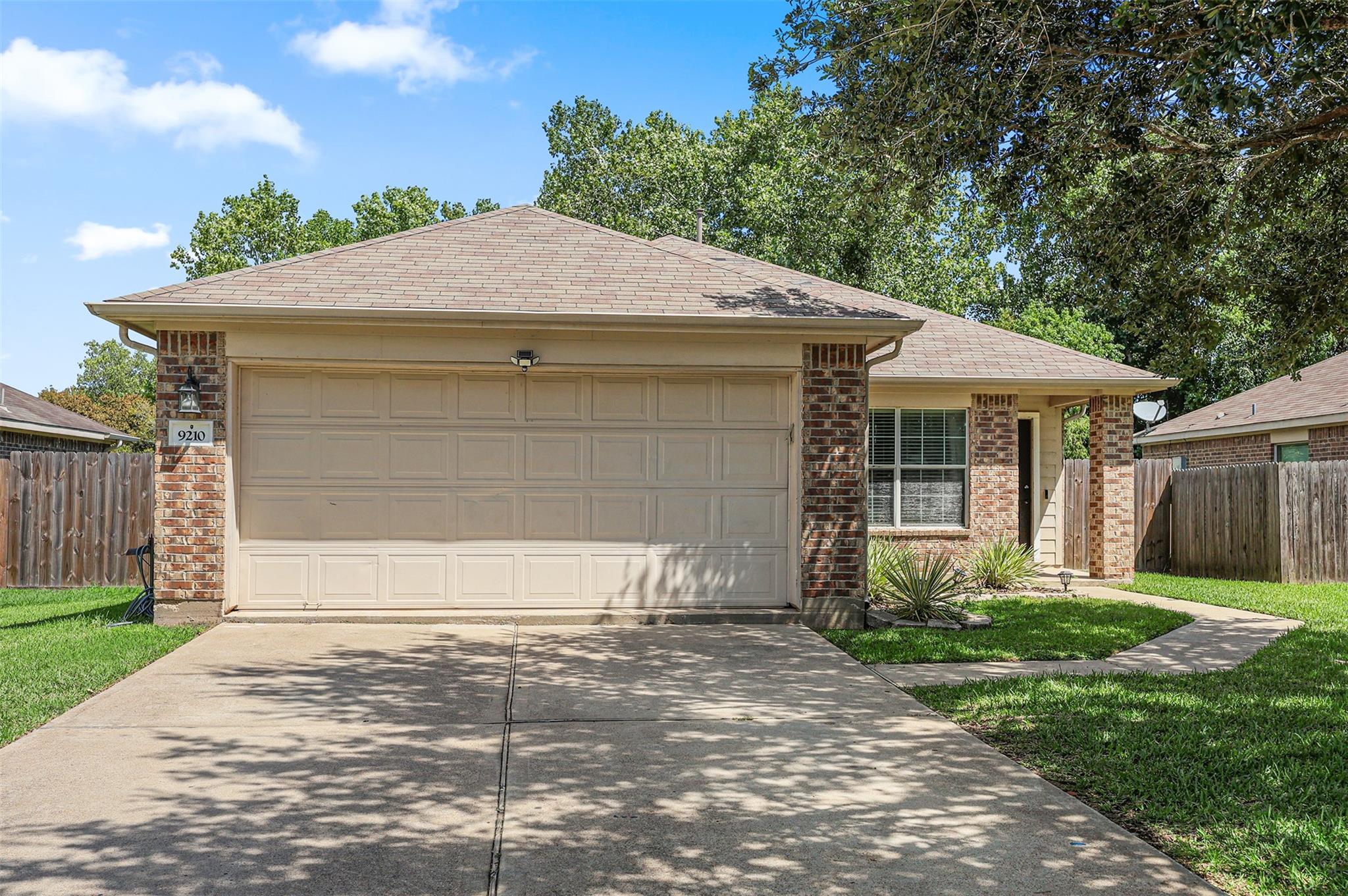 9210 Creekside Drive