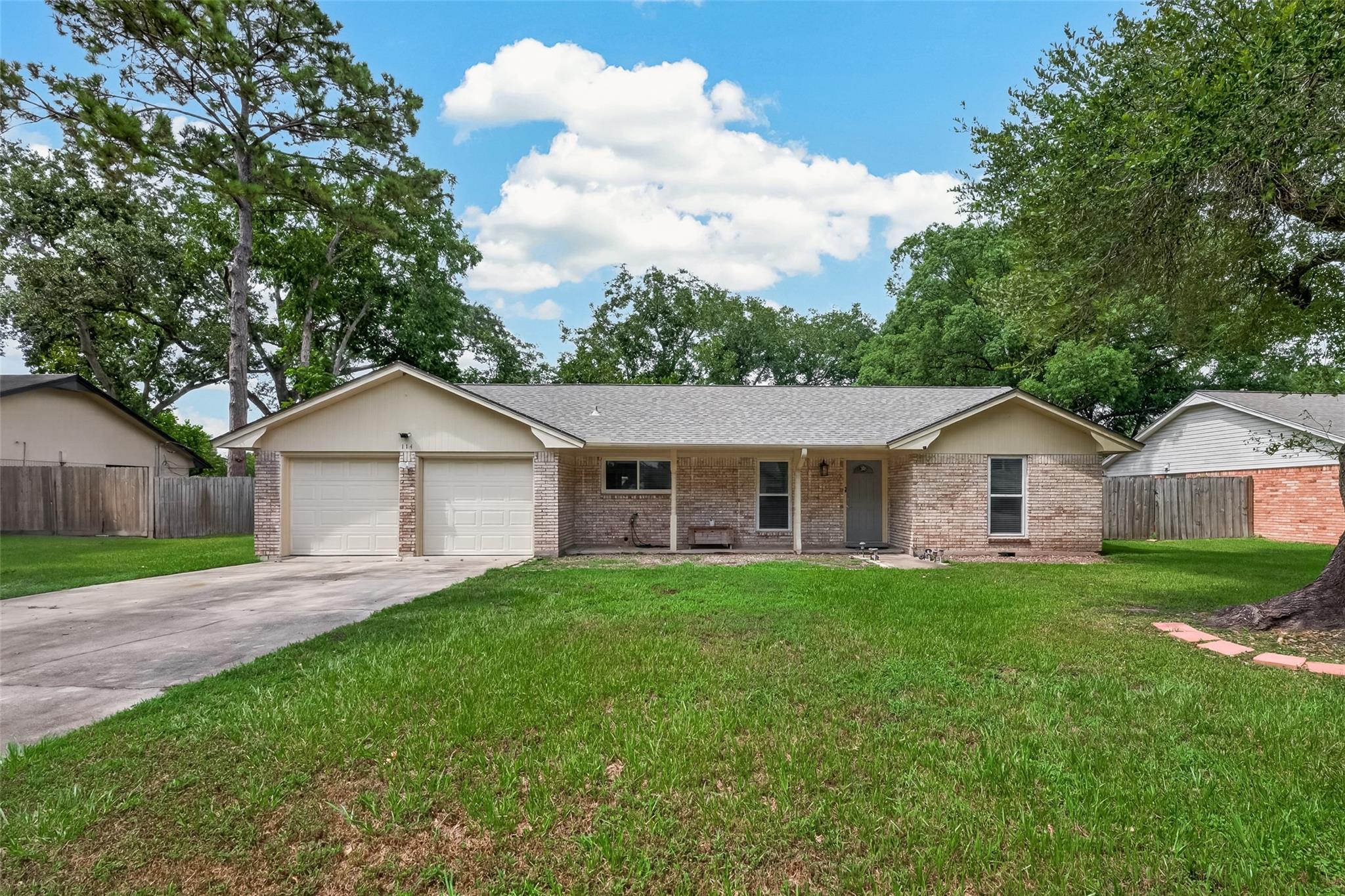 114 E Wildwinn Drive