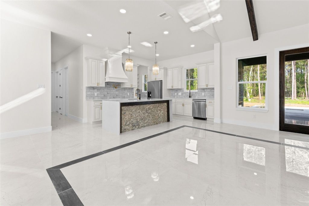 Photo of 3035 Coast Dr, Dayton, TX 77535 (MLS # 20788813)