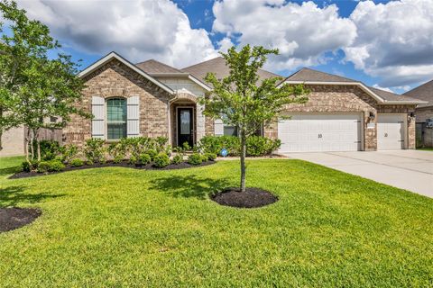 Photo of 31006 Gullwing Manor Drive, Tomball, TX 77375 (MLS # 83329769)