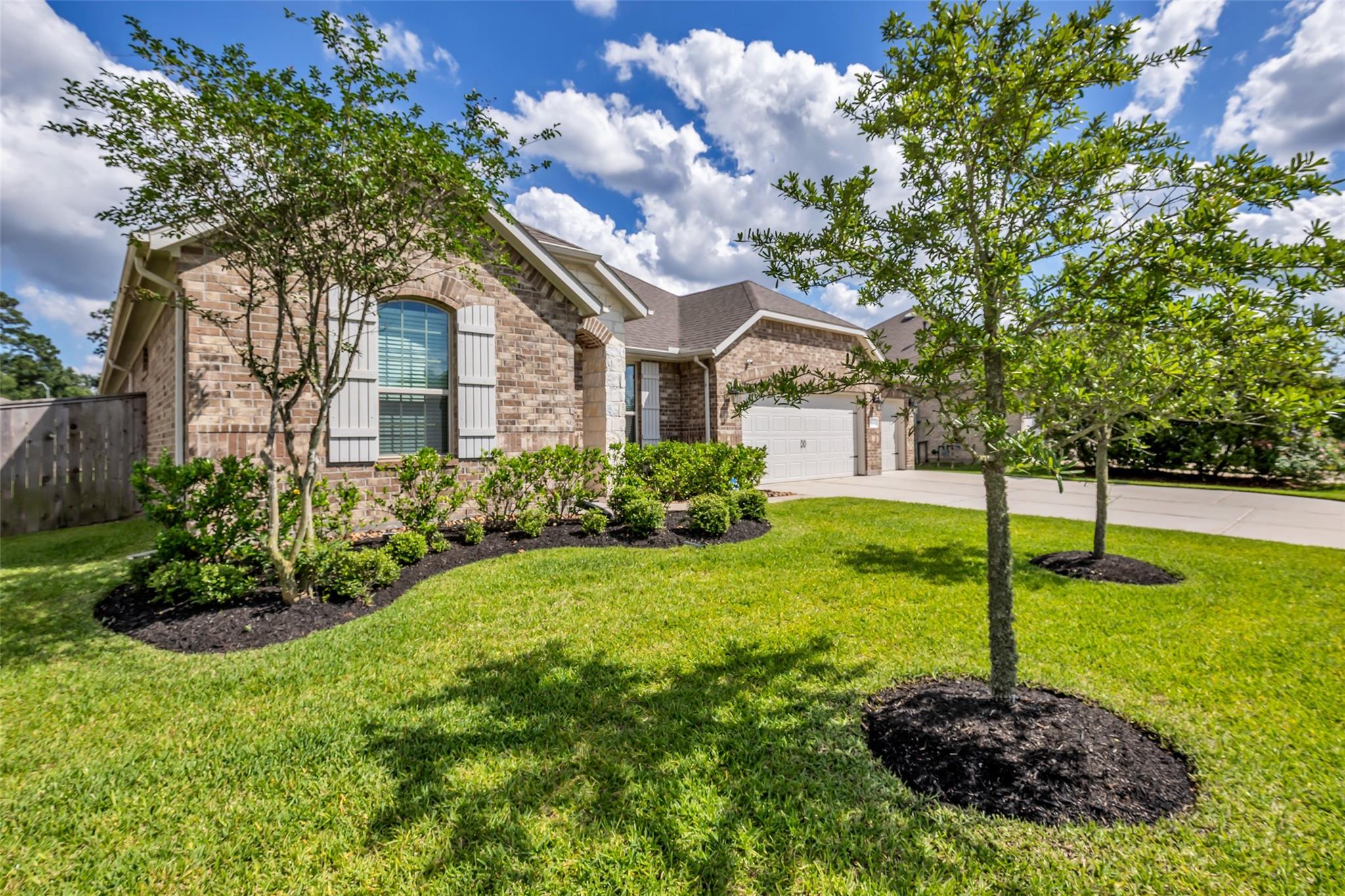 31006 Gullwing Manor Drive