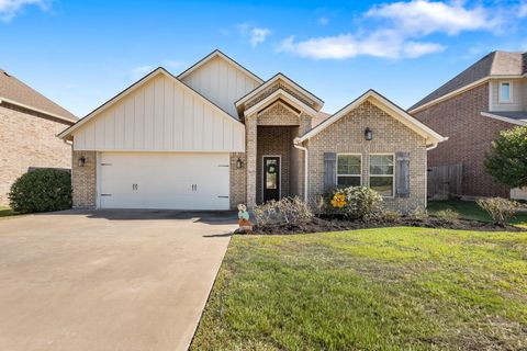 Photo of 2619 Portland Avenue, College Station, TX 77845 (MLS # 29719817)