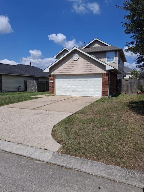 Homes For Rent - 12503 Garden Gale Lane Lane<br/> Houston, TX 77044
