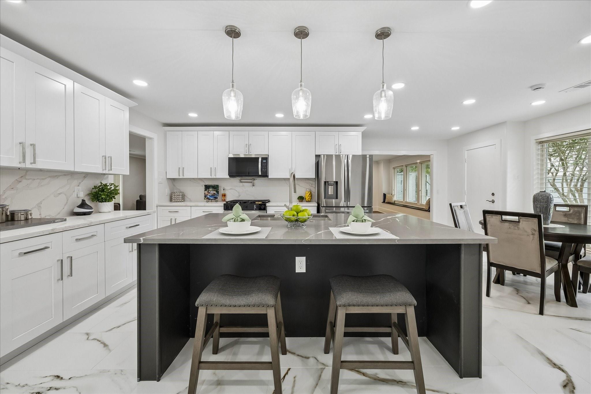 7711 Meadowvale Drive