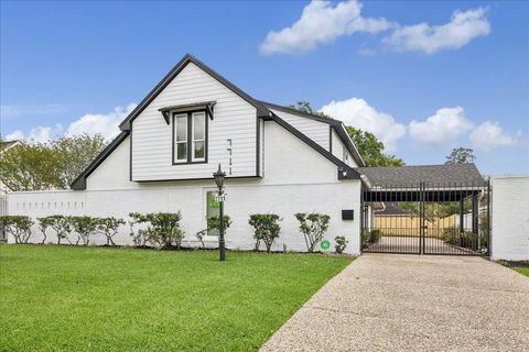 7711 Meadowvale Drive Houston TX 77063