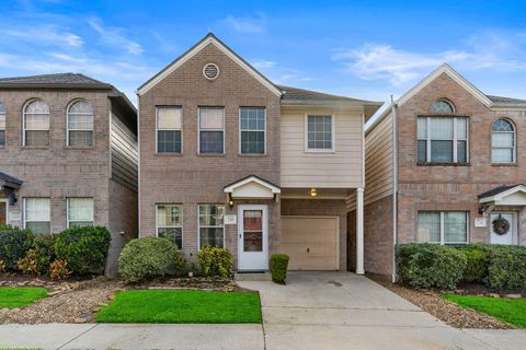 Photo of 218 Plaza Del Sol Park, Houston, TX 77020 (MLS # 57314286)