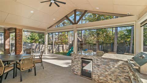 Homes For Sale - 216 Elianne Lace Court<br/> Conroe, TX 77318